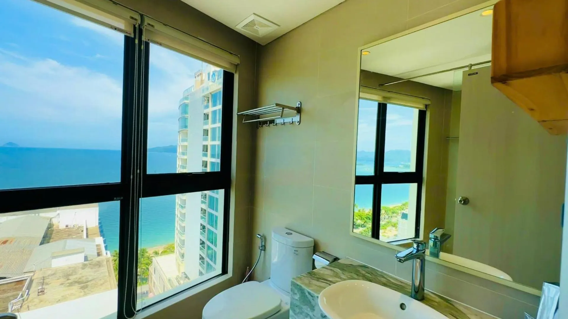 Apartahotel Gold Coast Nha Trang Sea View Apartment Vietnam
